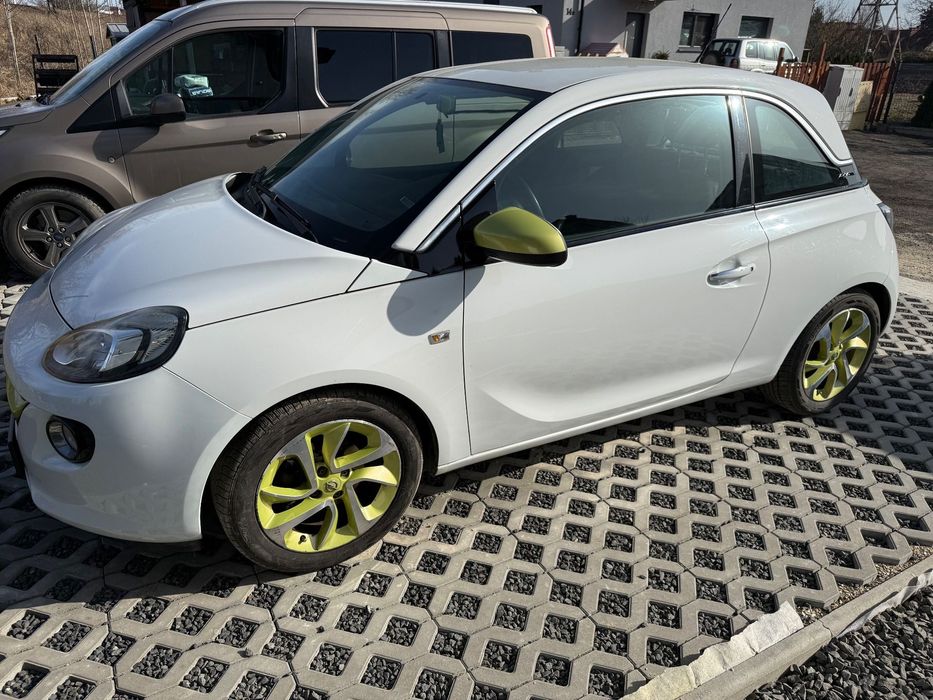 Opel Adam