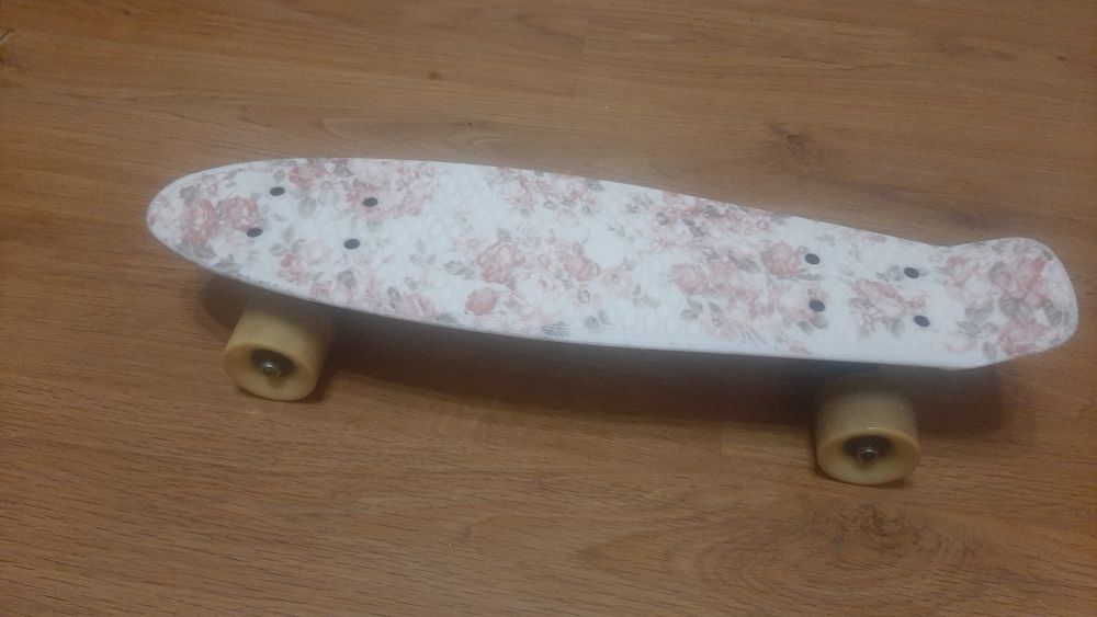 Скейт красивый для девочки
