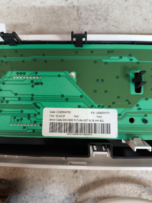 Várias peças máquina lavar roupa Hotpoint Ariston Modelo FMG 723MB.EU