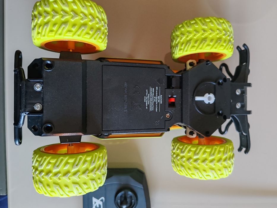 Carro telecomandado Buggy Outlaw da One Two Fun