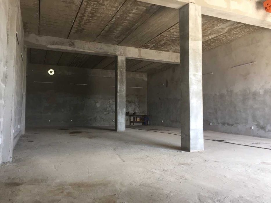 Сдам гаражный бокс в центре