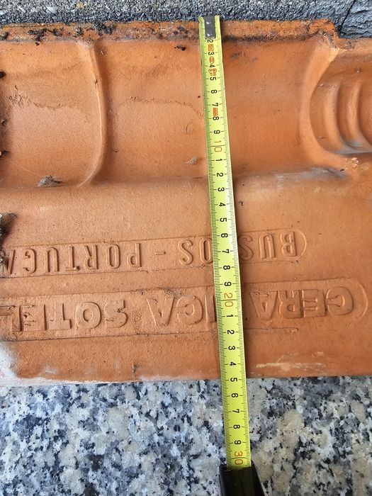 Telhas  e Topos Usadas (CERÂMICA  SOTELHA)