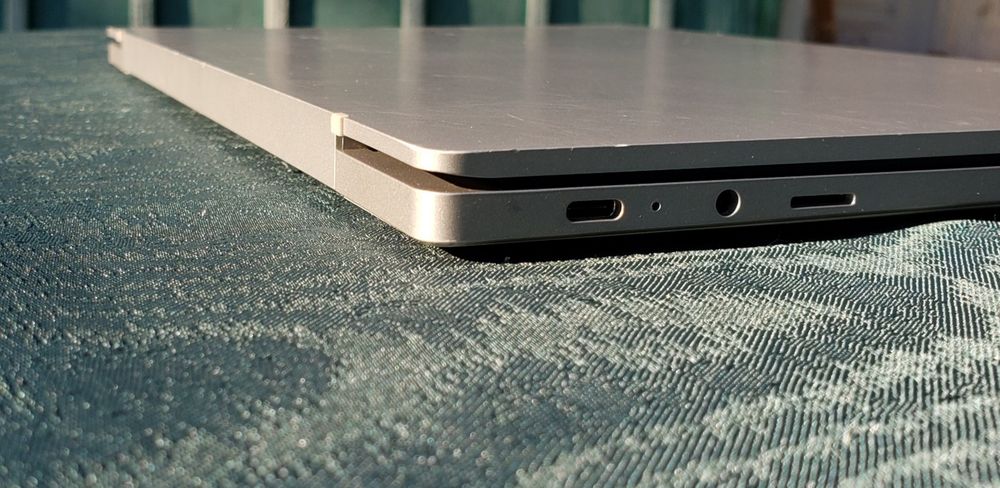Ноутбук Samsung Galaxy Book Go, нова батарея, 4/128 ГБ