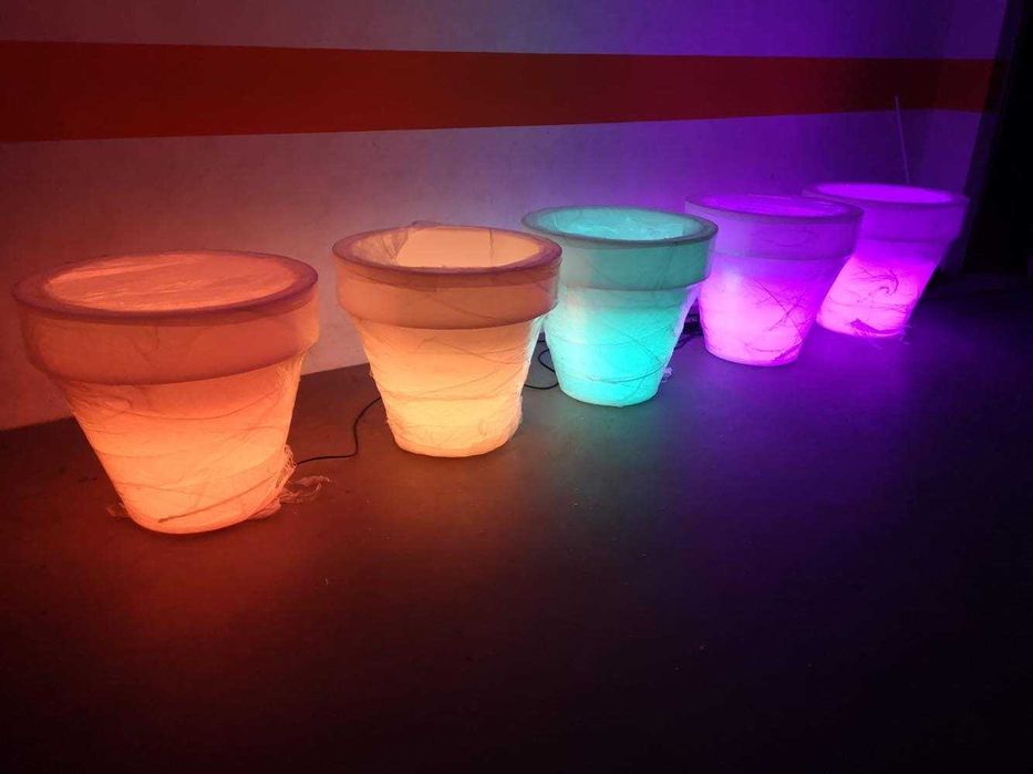 Vaso com luz cores