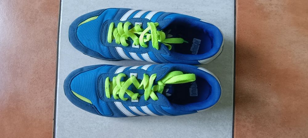 Кроссовки на подростка 38 размера