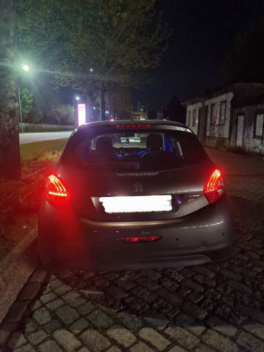 Luzes Traseiras Peugeot 208