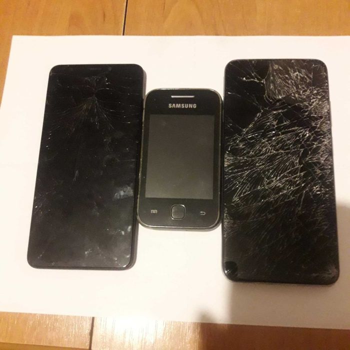 Telefony komórkowe 3 sztuki