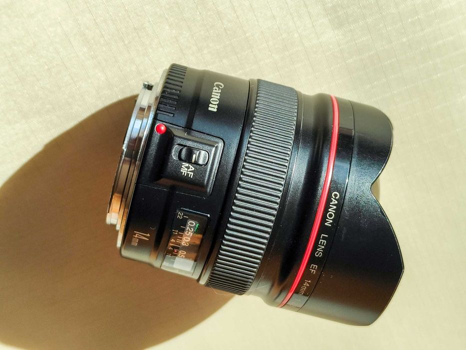 Objectiva Canon série L  14mm f 2.8 em perfeito estado