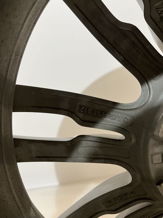 Oryginalna felga BMW M-pakiet 19 cali et 47