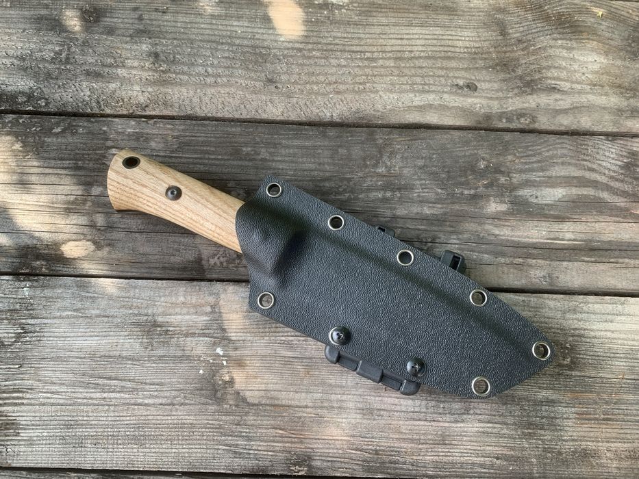 Універсальний похідний ніж, ніж виживання з чохлом Kydex