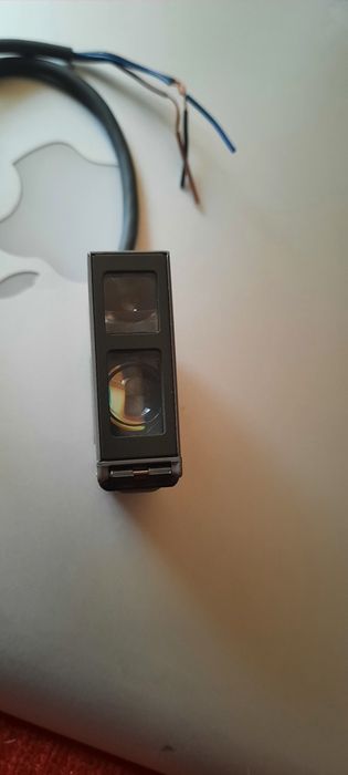 Оптичний датчик Omron E3S-CL2