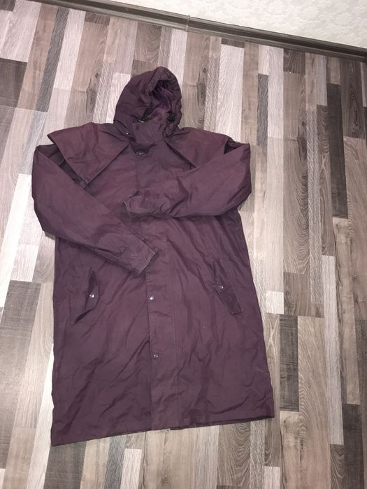 Стильне весіне жіноче пальто розмір Л