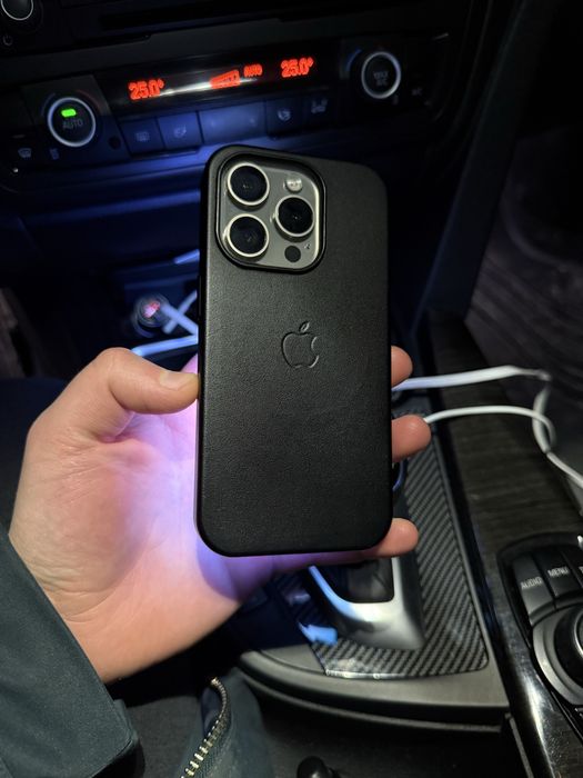 Продам Iphone 15 Pro 128 GB Natural Titanium Neverlock фіз сім