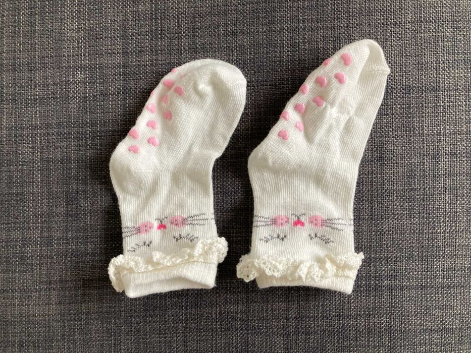 Pajacyk, śliniak oraz skarpetki, 0-3 miesiace