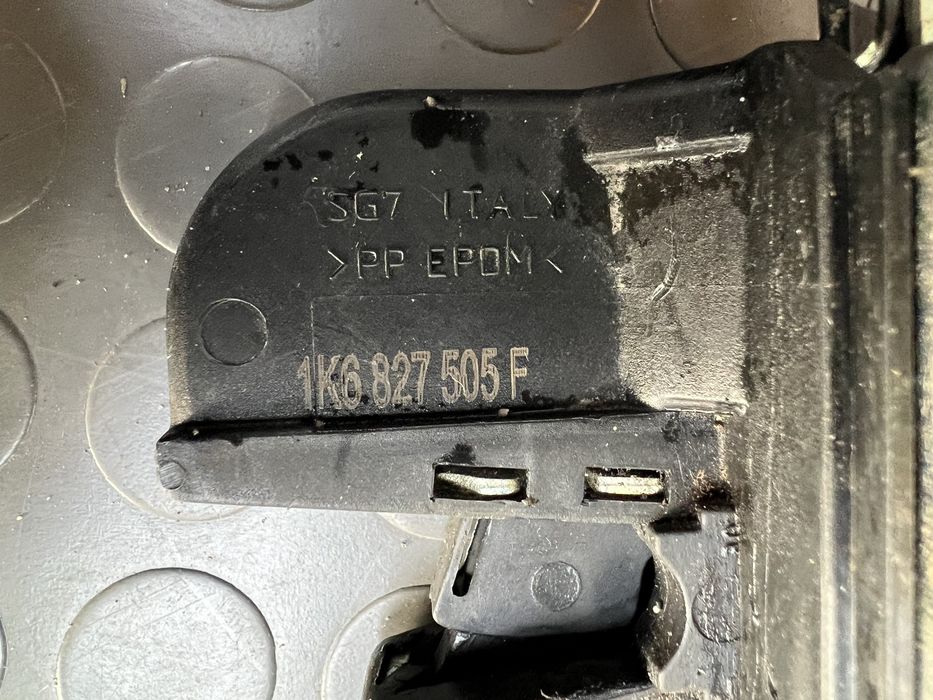 Замок кришки багажника, защелка ляди Vw Passat B6, B7, Golf 5,6,Touran