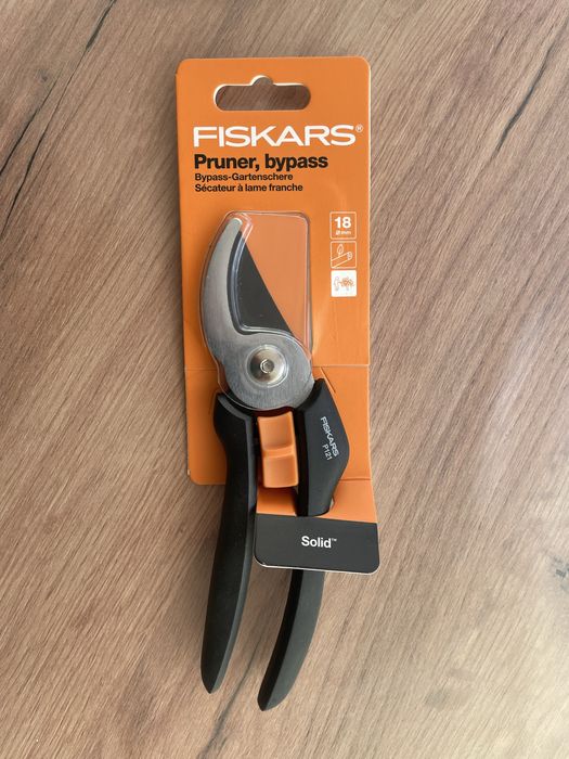 Секатор Fiskars X-series P921, Р961