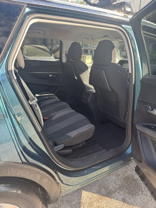Peugeout 5008 1.6cc (só um dono)