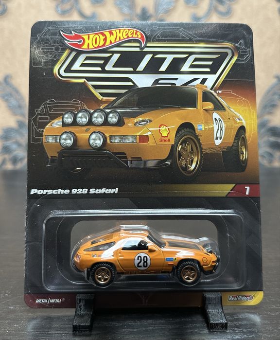 Hot Wheels Elite64 Porsche 928 Safari