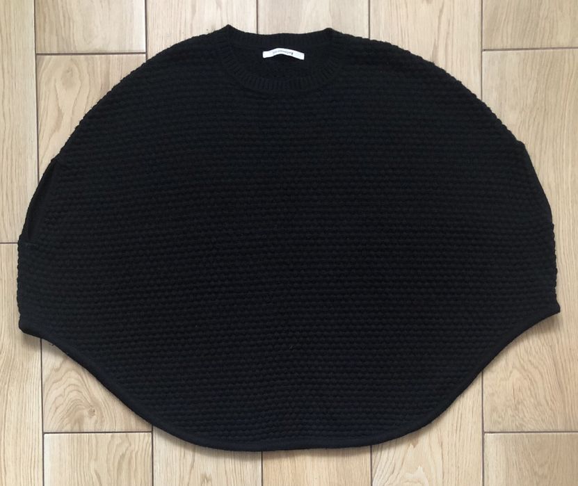 Czarny sweter z wełną merino SibinLinnebjerg 40