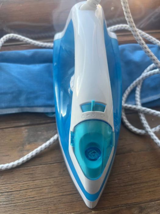 Продам утюг новий