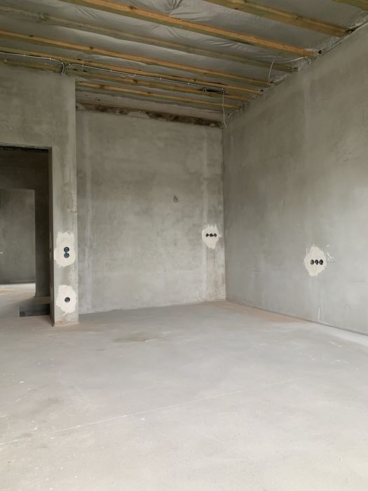 Продаж будинку Липини