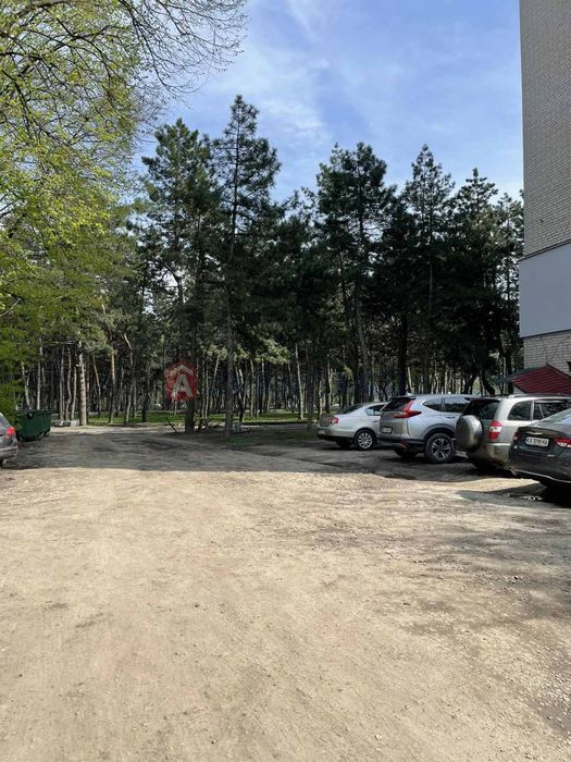 Продаж будівлі 155 кв.м. пр. О.Поля, ТЦ Славутич