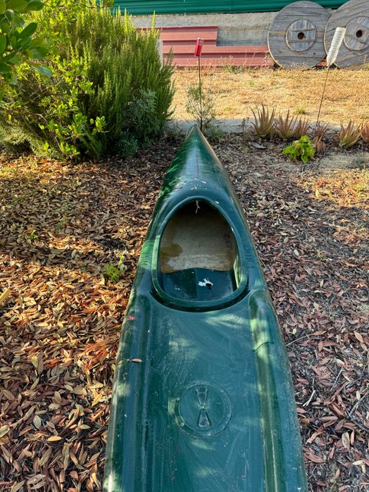Canoa em fibra com 4 metros