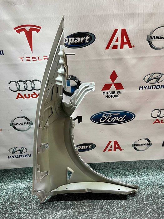 Крило переднє ліве Tesla model y 2025+ juniper в колір (ppsw)
