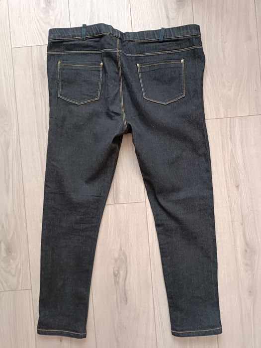 Spodnie jeansy damskie szare czarne XL
Szerokość w pasie 50
Długość no