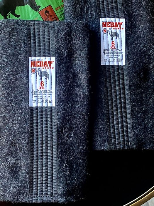 Наколенники из собачьей шерсти. Турция.