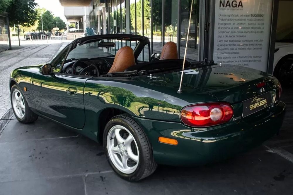 Mazda MX-5 1.6 16V