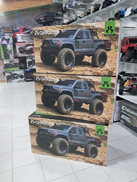 Carro rc axial base camp novos