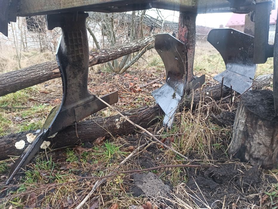 Продається Плуг плн-3-35