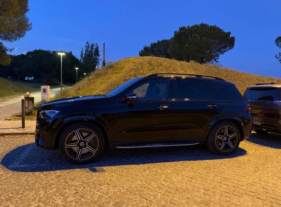 Viatura Mercedes - bens