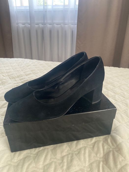 Зручні замшеві туфлі