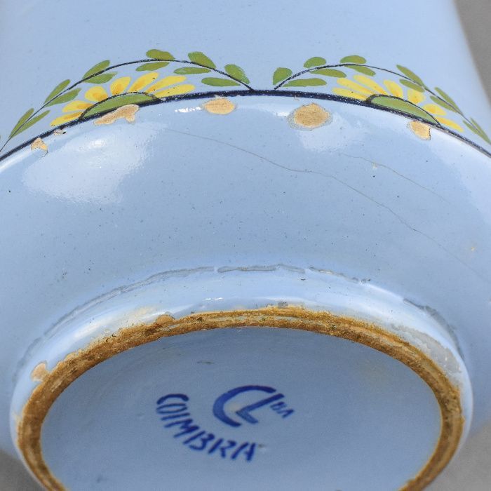 Jarra / Manga / Canudo CL Coimbra faiança decorado “Armas de Portugal"