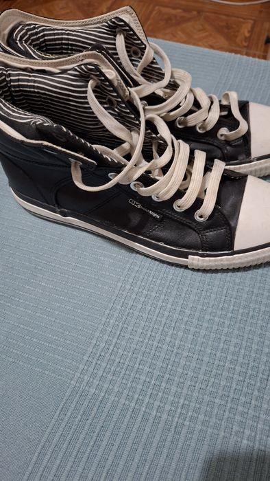 Botas Bk usadas em bom estado ( entrego Lisboa)