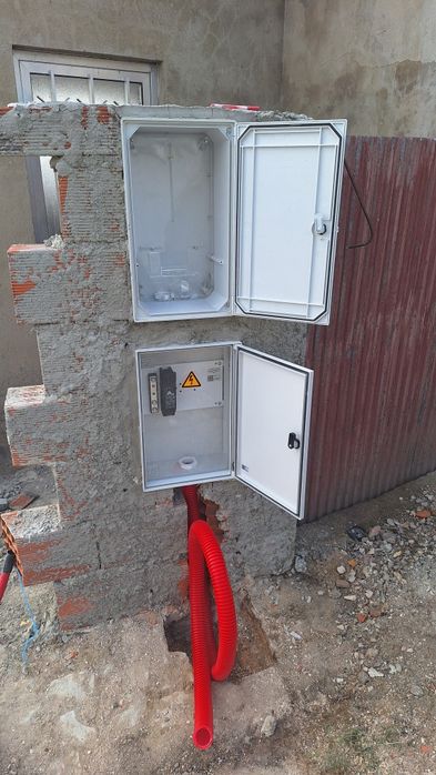 Eletricista- Pequenas reparações e instalações eletricas completas