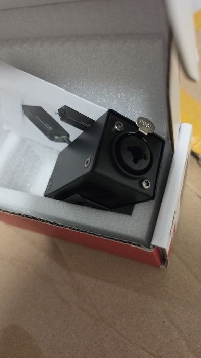 Monitor de áudio intra-auricular