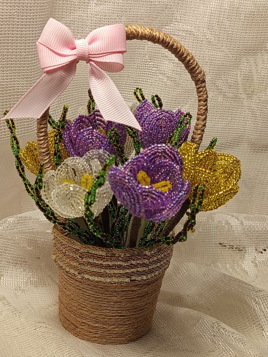 Квіти з бісеру на подарунок