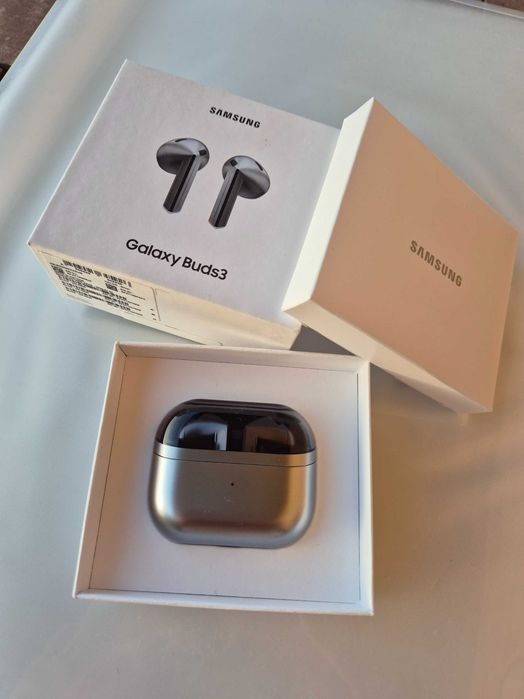 Auriculares Bluetooth True Wireless SAMSUNG Galaxy Buds3