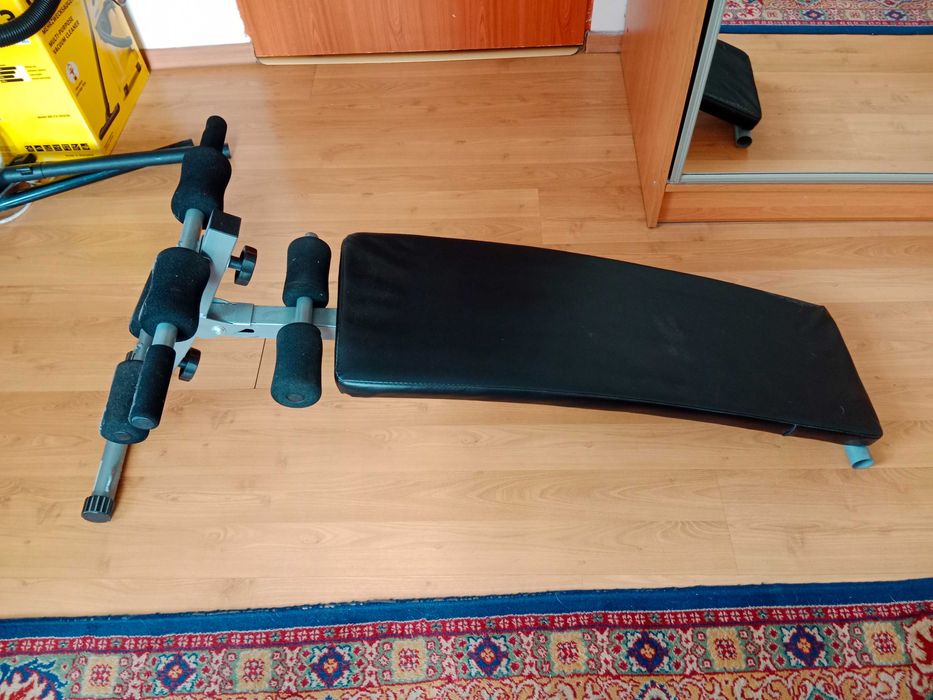 Ławeczka do brzuszków, ławeczka do ćwiczeń - super stan