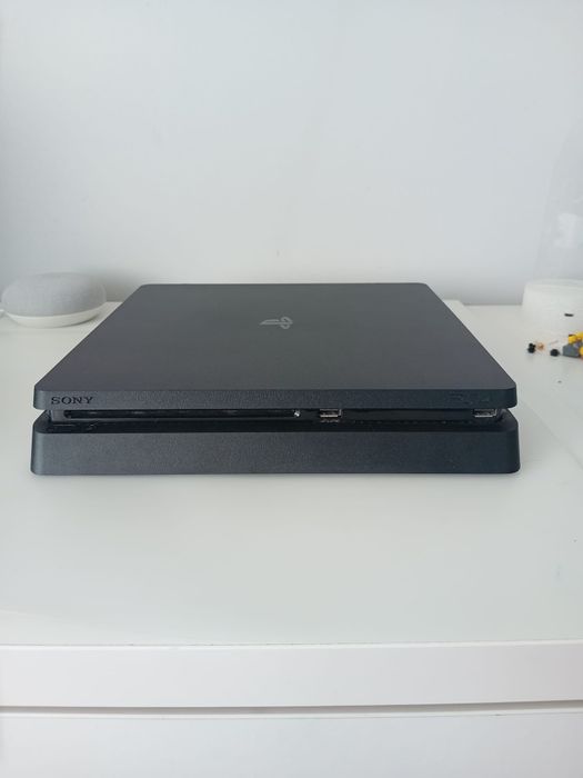 Playstation 4 Slim 1tb com 2 comandos originais