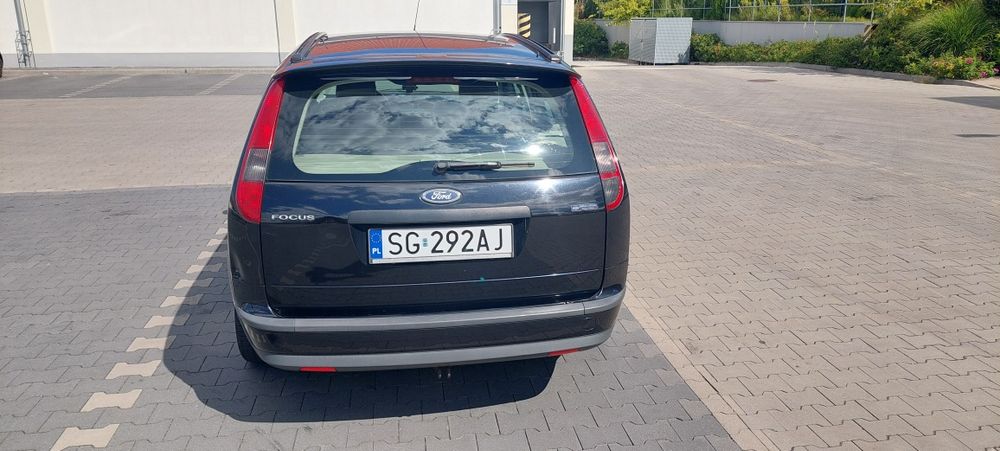 Ford Focus Mk2 Kombi 1.6 benzyna 2005 – jeżdżący, do poprawek