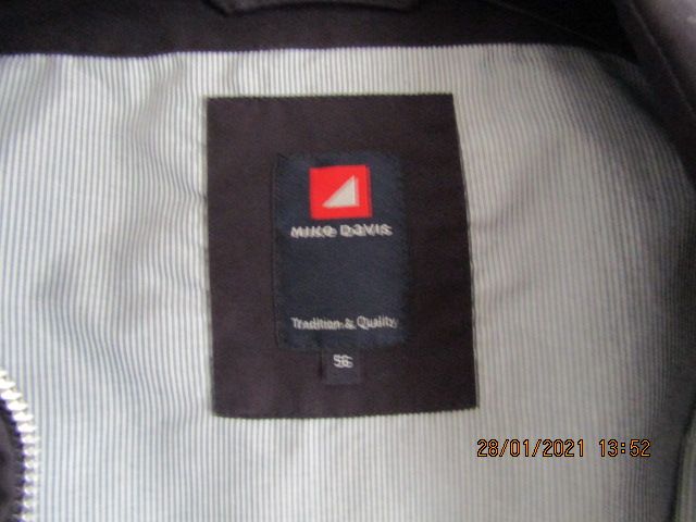 Blusão Mike Davis