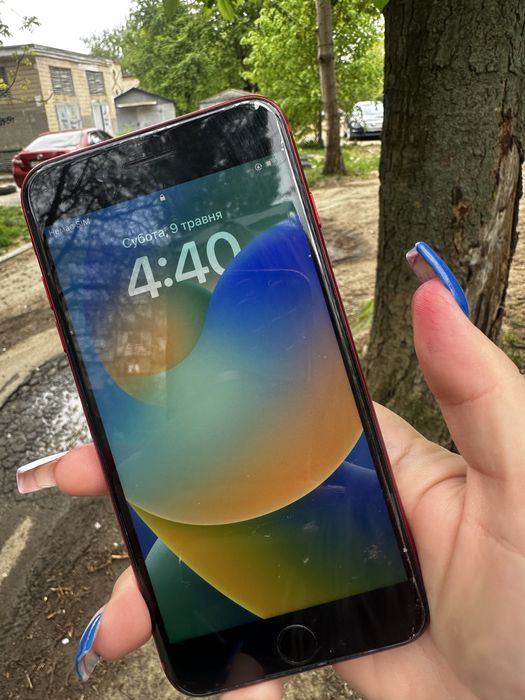 Телефон Apple 8 + на 256