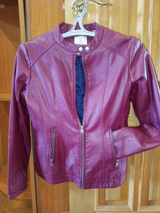 Женские куртки,, в очень хорошем состоянии