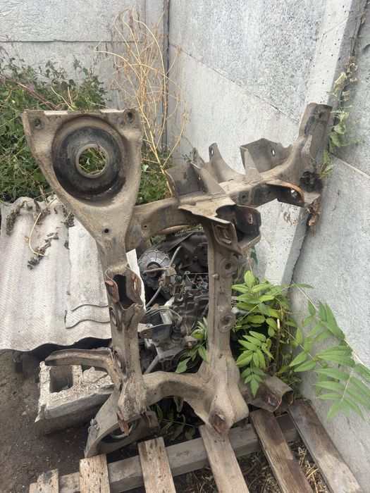 Задний подрамник nissan pathfinder r51