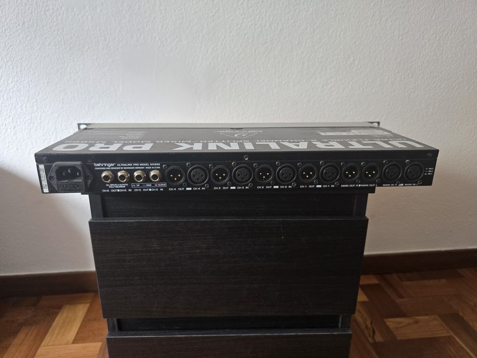 Rack áudio completo Behringer + DBX (compressor + splitter + EQ)