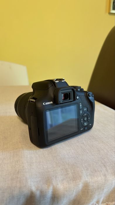Canon EOS2000d lustrzanka świetny stan